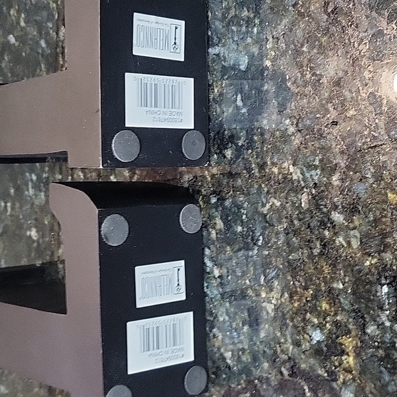 MELANNCO Letter L Bookends - Picture 4 of 4